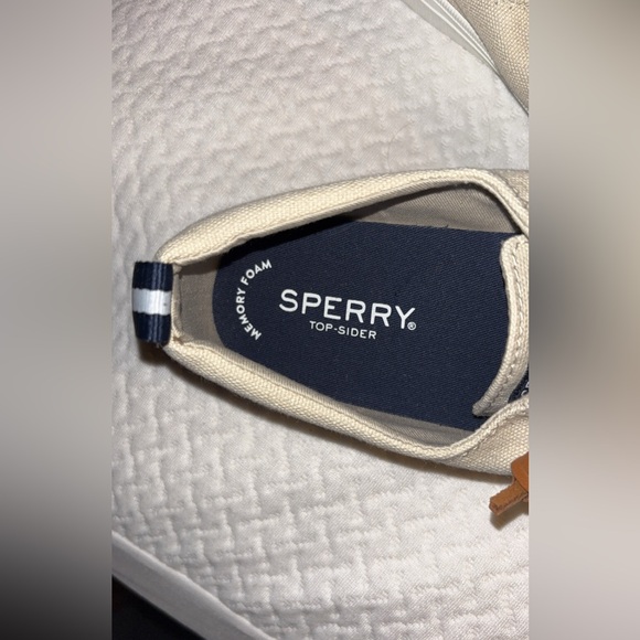 Sperry size 7 tan canvas slip on sneaker - Picture 2 of 4